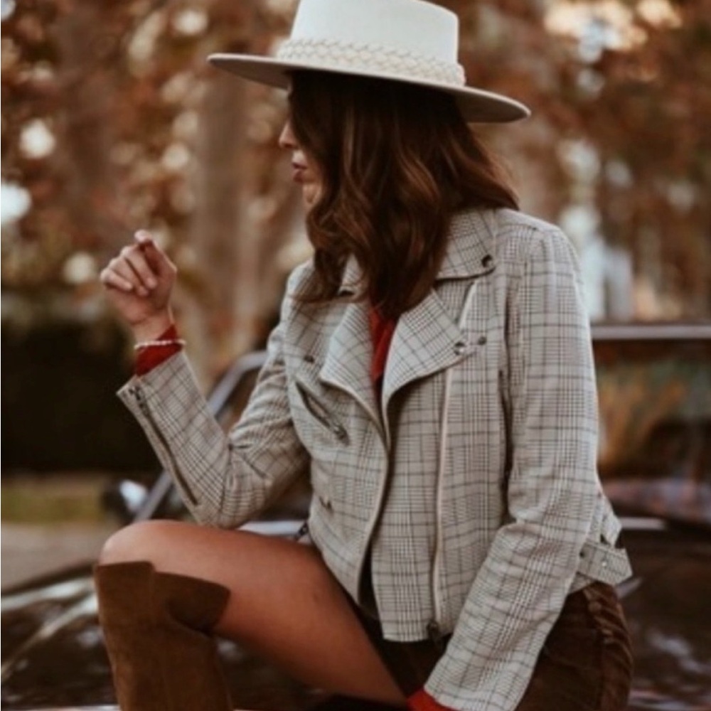 Glen plaid moto